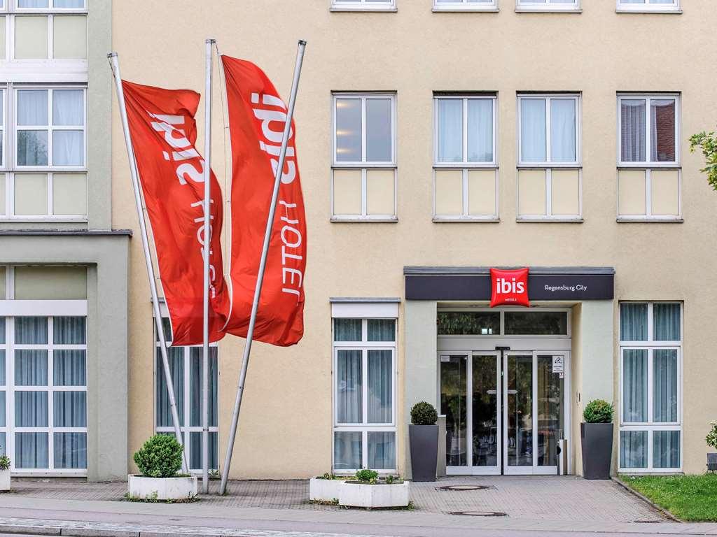 Ibis Regensburg Zentrum Extérieur photo